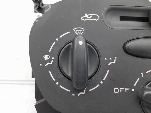 Climate control PEUGEOT 206 Hatchback (2A/C) 1.4 i | BP23675558I5 