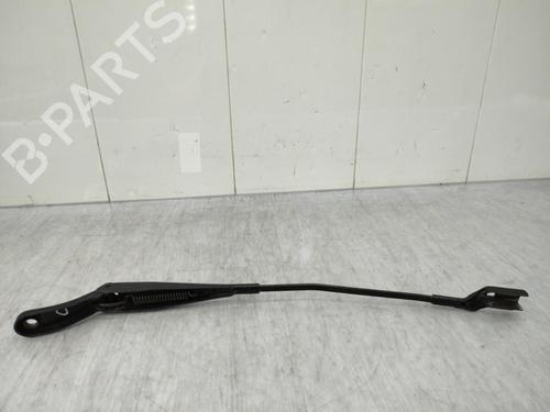 Front windshield wiper arm PEUGEOT 208 I (CA_, CC_) 1.2 VTI 82 | BP23728858C143 