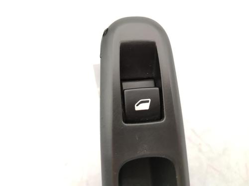 Left rear window switch CITROËN C3 III (SX) 1.2 VTi 82 | BP23732637I29 - Image 3