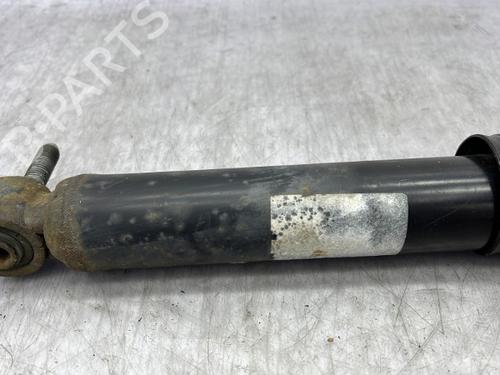 Used Right rear shock absorber Right rear shock absorber RENAULT SCÉNIC III (JZ0/1_) 1.9 dCi (JZ0J, JZ1J, JZ1K, JZ1S) (131 hp) 23756735 23756735