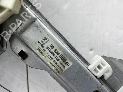 Front right window mechanism PEUGEOT 3008 I MPV (0U_) 1.6 HDi | BP23732008C23 