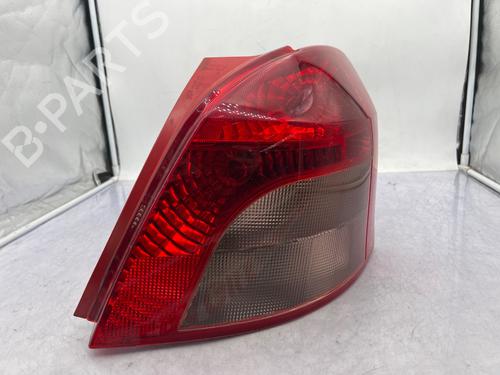 Høyre baklys Høyre baklys TOYOTA YARIS (_P9_) 1.4 D-4D (NLP90_, NLP90R) (90 hp) 35890450 35890450