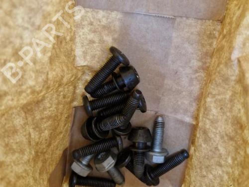 seats-set-renault-megane-iii-hatchback-bz01_-b3_-2008-24450912 main image