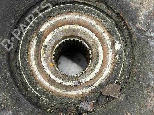 Used Right front steering knuckle Right front steering knuckle PEUGEOT 605 (6B) 2.0 16V (132 hp) 23697052 23697052