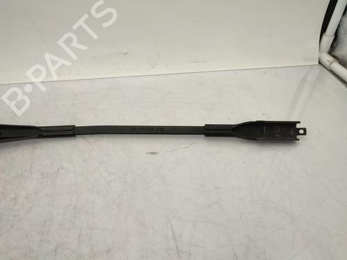 Front windshield wiper arm BMW 1 (E87) 116 d | BP24146227C143 