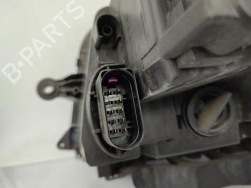 Right headlight VW TOURAN (1T1, 1T2) 1.9 TDI | BP23718961C29 