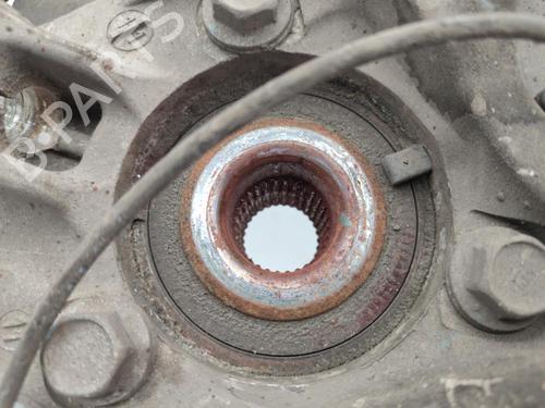 Used Left front steering knuckle Left front steering knuckle CHEVROLET CRUZE (J300) 2.0 CDI (163 hp) 23711372 23711372