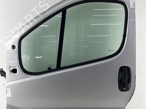 Used Left front door RENAULT TRAFIC II Bus (JL) 2.0 dCi 90 (JL00, JL01, JL0H, JL0M, JL0P, JL0S) (90 hp) 30125603