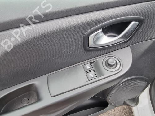 Left tailgate light RENAULT CLIO IV (BH_) 0.9 TCe 90 (BHNF, BHMA, BHMH, BHJK, BHJR) | BP23731974C79 - Image 82