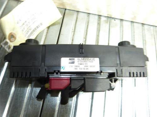 Used Headlight switch Headlight switch SEAT IBIZA III (6L1) 1.9 TDI (100 hp) 23685711 23685711