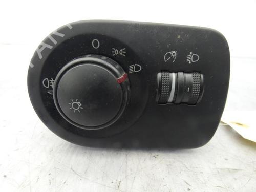 Headlight switch SEAT LEON (1P1) 1.9 TDI | BP23698453I24 