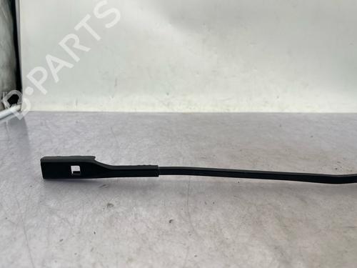 Used Front windshield wiper arm Front windshield wiper arm 37636877 37636877