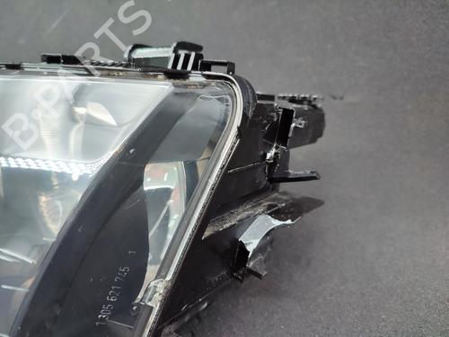 Left headlight BMW 3 Touring (E46) 330 xd | BP23692426C28 