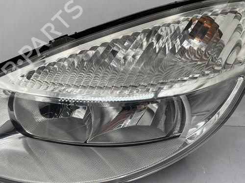 Left headlight RENAULT SCÉNIC II (JM0/1_) 1.9 dCi (JM0G, JM12, JM1G, JM2C) | BP30147913C28 