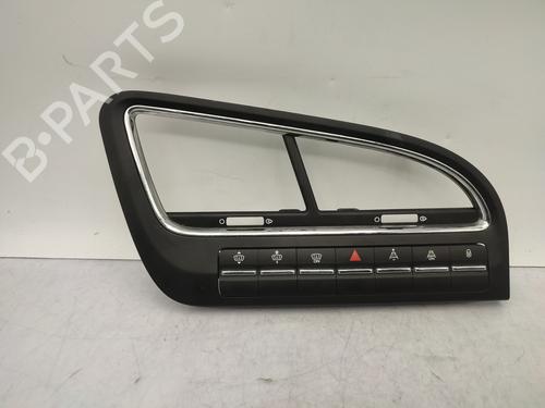 Used Warning switch PEUGEOT 5008 (0U_, 0E_) 2.0 HDi 150 / BlueHDi 150 (150 hp) 25746626