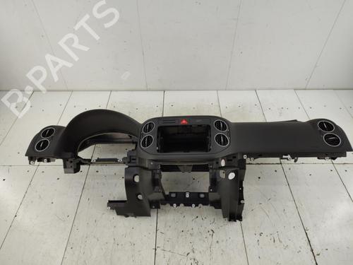 Dashboard VW GOLF PLUS V (5M1, 521) 1.4 TSI | BP23703036C46  - Image 7
