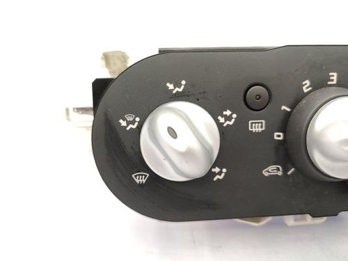 climate-control-renault-twingo-ii-cn0_-2007-23722120 main image