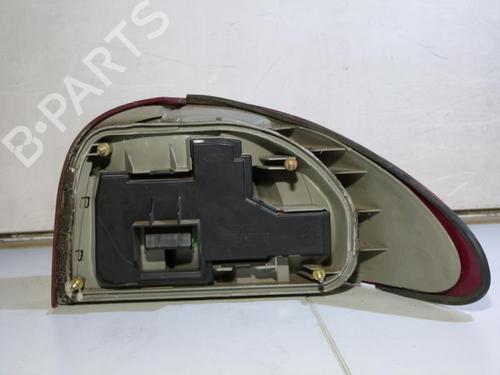 left-taillight-ford-mondeo-i-gbp-1993-1994-1995-1996-23697088 main image
