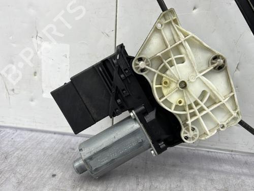 Elevador vidro trás esquerdo Elevador vidro trás esquerdo VW GOLF V (1K1) 2.0 TDI (170 hp) 23756799 23756799