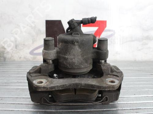 Used Right front brake caliper TOYOTA AVENSIS Liftback (_T22_) 2.0 D-4D (CDT220_, CDT220R) (110 hp) 23693008