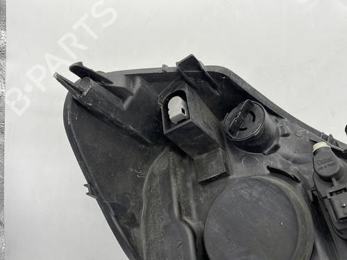 Left headlight RENAULT CLIO III (BR0/1, CR0/1) 1.2 16V (BR02, BR0J, BR11, CR02, CR0J, CR11) | BP30205616C28 