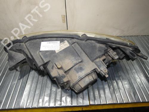 Right headlight PEUGEOT 807 (EB_) 2.2 HDi | BP23695733C29 