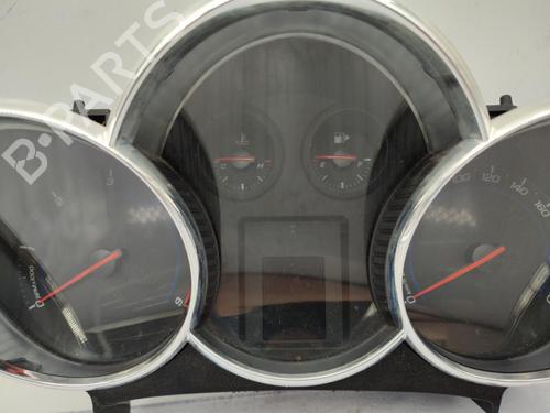 Instrument cluster CHEVROLET CRUZE (J300) 2.0 CDI | BP23711400C47