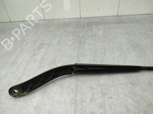Front windshield wiper arm RENAULT MEGANE IV Hatchback (B9A/M/N_) 1.3 TCe 140 (B9NB) | BP23729596C143 