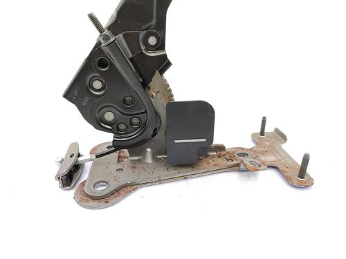 Used Hand brake PEUGEOT 208 I (CA_, CC_) 1.4 HDi (68 hp) 23679425