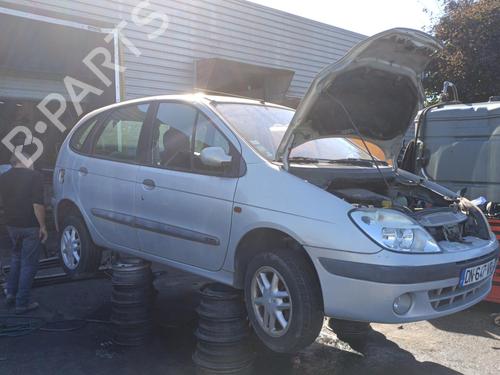 Right front fog light RENAULT SCÉNIC I MPV (JA0/1_, FA0_) 1.9 dCi (JA05, JA1F) | BP23675907C31 
