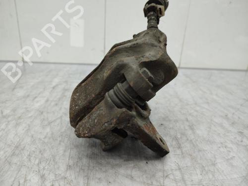 Used Right front brake caliper Right front brake caliper ALFA ROMEO 155 (167_) 1.9 TD (167.A3B, 167.A3) (90 hp) 33420858 33420858