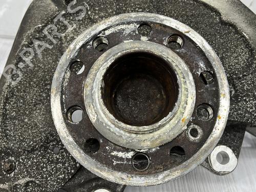 Used Left front steering knuckle Left front steering knuckle MERCEDES-BENZ C-CLASS (W205) C 220 BlueTEC / d (205.002, 205.004) (170 hp) 23759152 23759152
