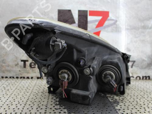 Used Left headlight Left headlight TOYOTA COROLLA Verso (ZER_, ZZE12_, R1_) 2.0 D-4D (CUR10_, CUR10R) (116 hp) 23686822 23686822