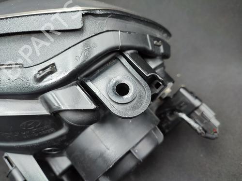 Right headlight HYUNDAI TUCSON (JM) 2.0 CRDi All-wheel Drive | BP23680398C29 
