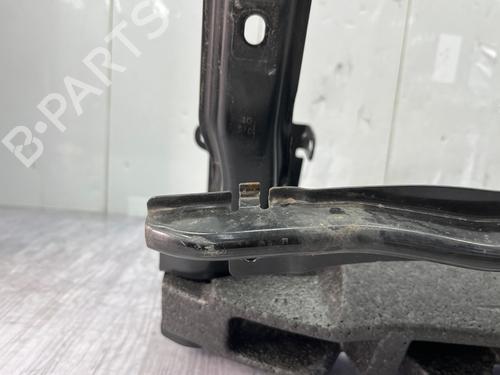 Used Front bumper reinforcement Front bumper reinforcement 39578438 39578438