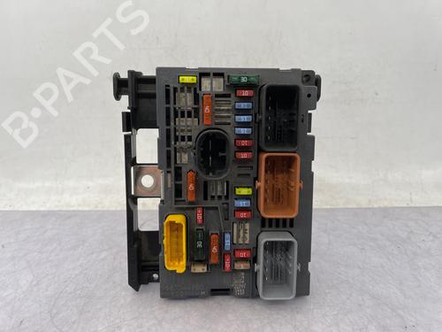 Used Fuse box Fuse box PEUGEOT 3008 I MPV (0U_) 1.6 HDi (109 hp) 36293583 36293583