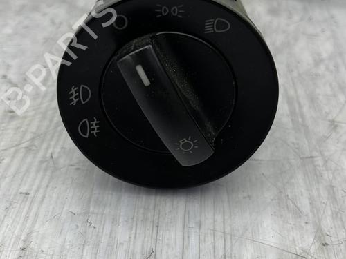 Used Headlight switch VW POLO (9N_, 9A_) 1.4 TDI (80 hp) 23704864