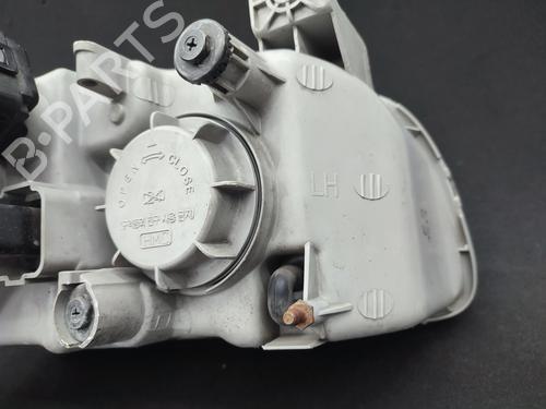 Left headlight HYUNDAI TRAJET (FO) 2.0 CRDi | BP23684702C28 