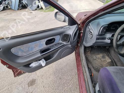 Used Parts RENAULT LAGUNA I (B56_, 556_)  2.0  2306174