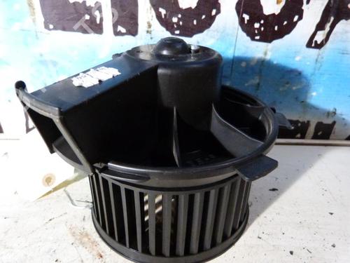 Heater blower motor PEUGEOT 206+ (2L_, 2M_) 1.4 i | BP23666733M62 