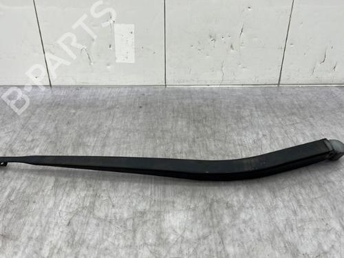 Used Rear windshield wiper arm RENAULT LAGUNA III (BT0/1) 2.0 dCi (BT07, BT0J, BT14, BT1A, BT1S) (131 hp) 23754945