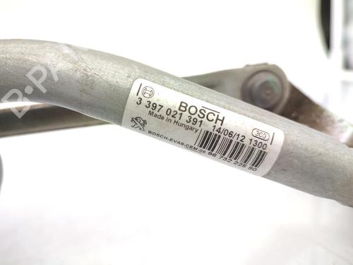 Used Front wiper motor Front wiper motor PEUGEOT 208 I (CA_, CC_) 1.6 HDi (92 hp) 23677404 23677404