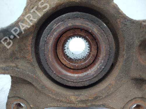 Right front steering knuckle HYUNDAI SANTA FÉ I (SM) 2.0 CRDi 4x4 | BP23730845M26 