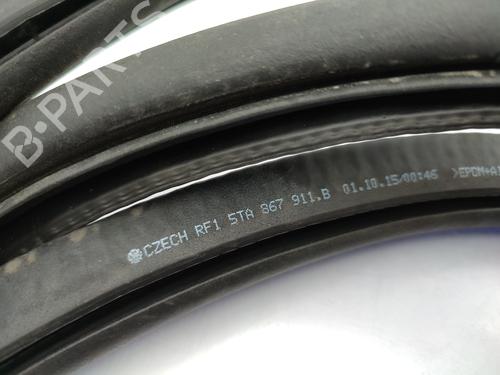 Rubber door seal VW TOURAN (5T1) 1.6 TDI | BP23757037C142 