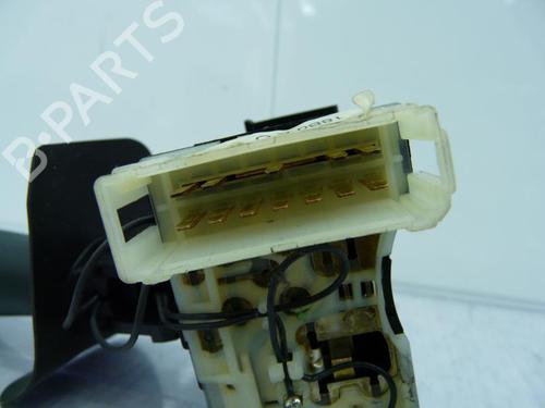 Used Steering column stalk RENAULT CLIO II (BB_, CB_) 1.5 dCi (B/CB07) (65 hp) 23673395
