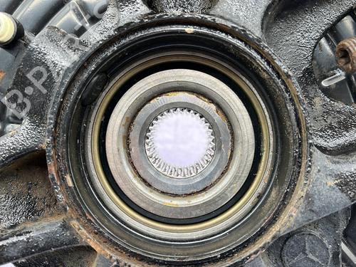 Right front steering knuckle MERCEDES-BENZ M-CLASS (W163) ML 270 CDI (163.113) | BP24373082M26