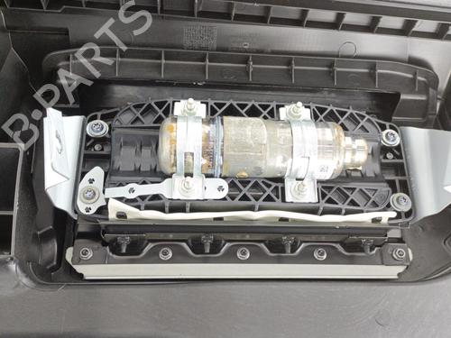 Used Dashboard Dashboard VW GOLF VI (5K1) 1.6 TDI (105 hp) 23740753 23740753