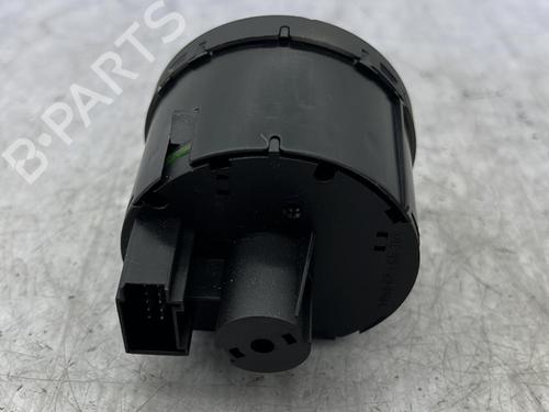 Used Headlight switch VW GOLF VI (5K1) 1.4 TSI (160 hp) 23705394