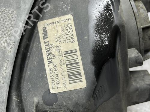 Used Right headlight Right headlight RENAULT SCÉNIC I MPV (JA0/1_, FA0_) 1.9 dCi (JA05, JA1F) (102 hp) 23706060 23706060