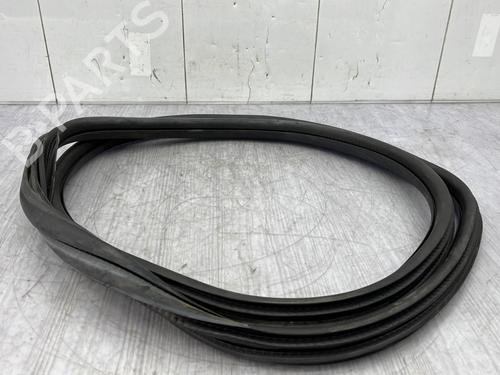 Used Rubber door seal CITROËN C4 CACTUS 1.6 BlueHDi 100 (99 hp) 23761566